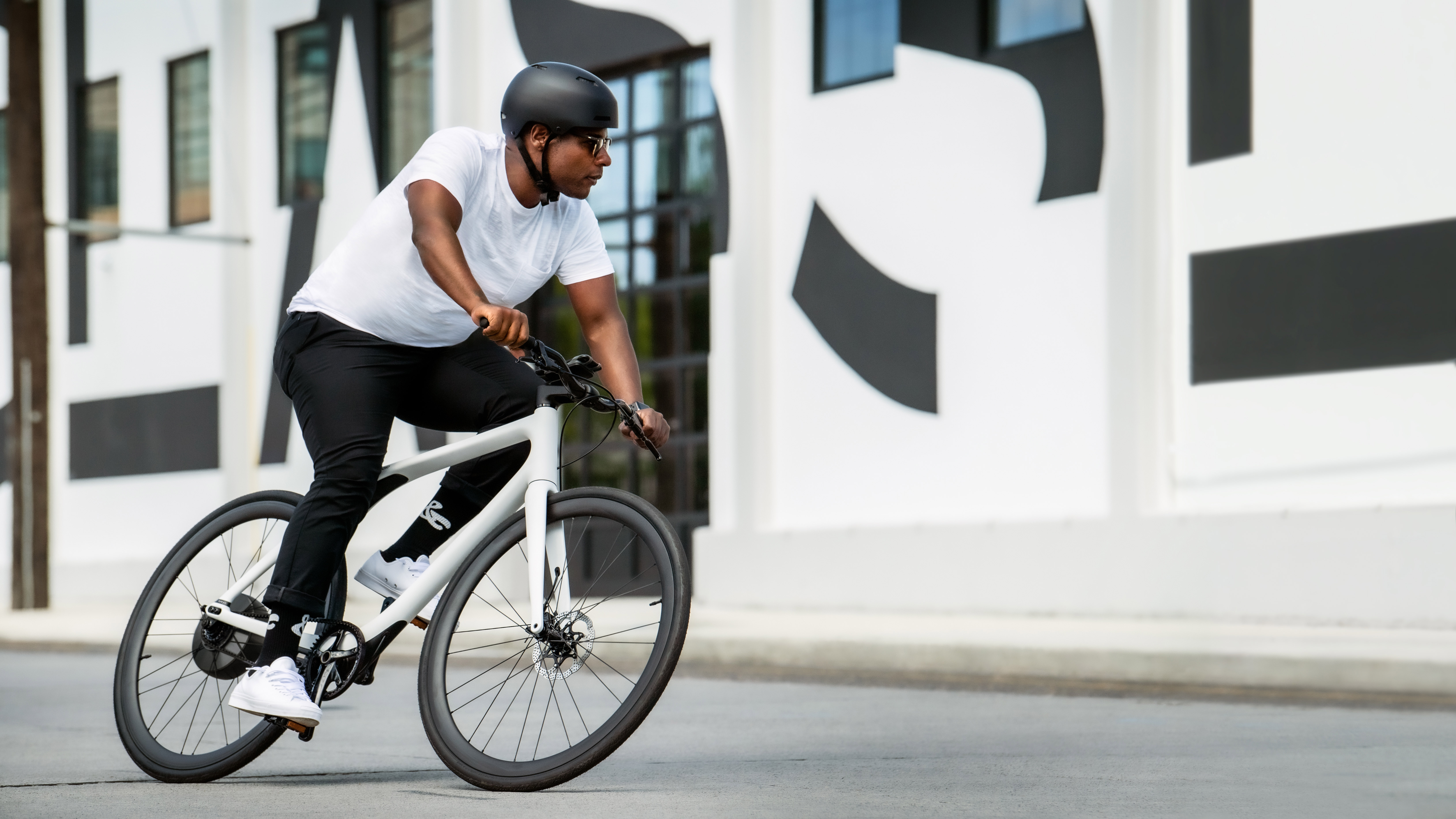 Gogoro Unveils Eeyo 1 the Ultralight Ebike for City Riders Gogoro